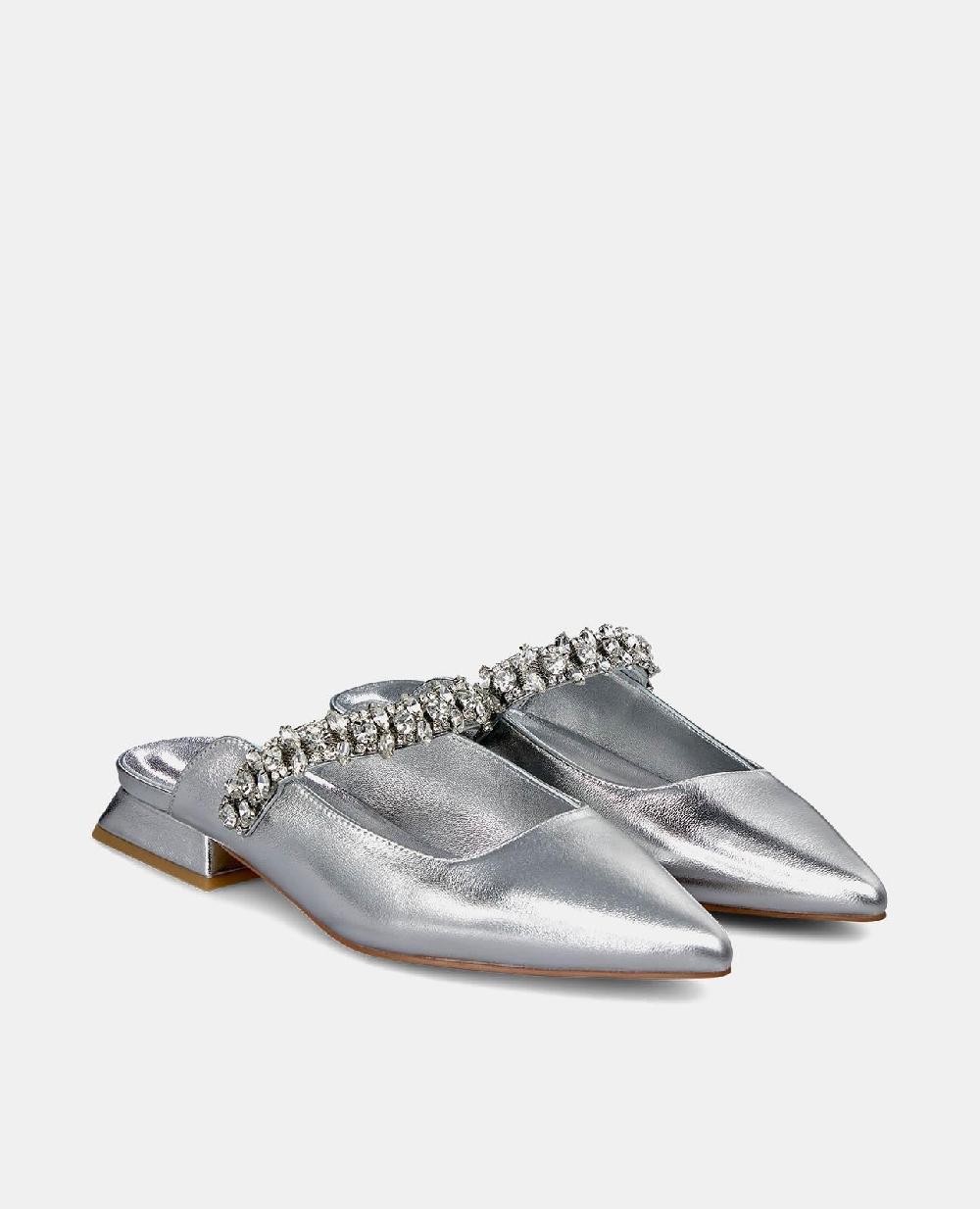 Alma en pena ZAPATO TIRA PEDRERÍA Ahorra y exporta