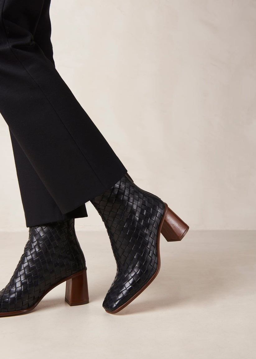 Alohas West Braided Botas Negras de Piel Rebajas de fin de temporada