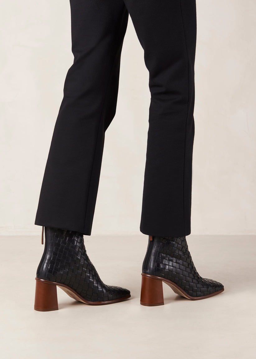 Alohas West Braided Botas Negras de Piel Rebajas de fin de temporada
