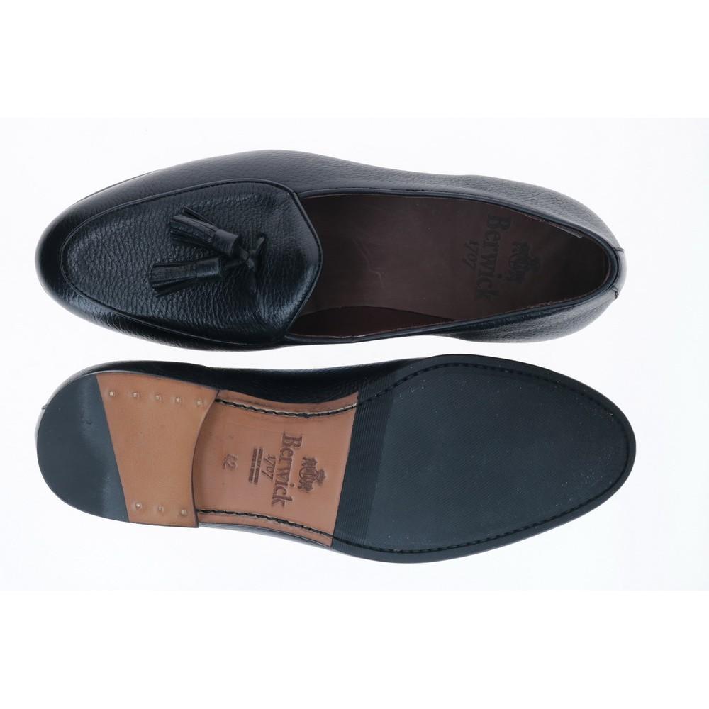 Berwick 1707 4951-T02 CIERVO NEGRO Solo queda un día