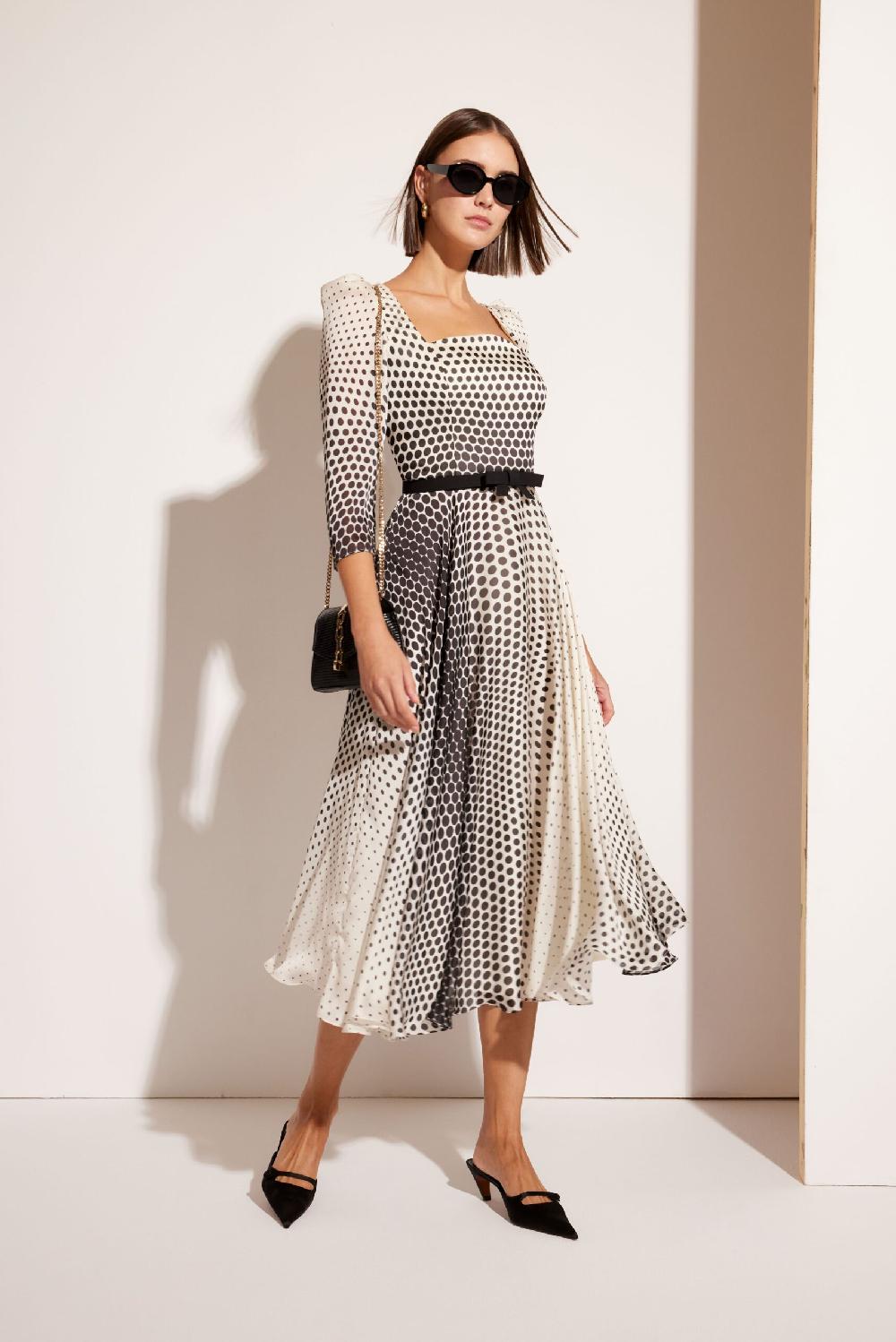 Carla ruiz Ref. 51652 Vestido midi vuelo