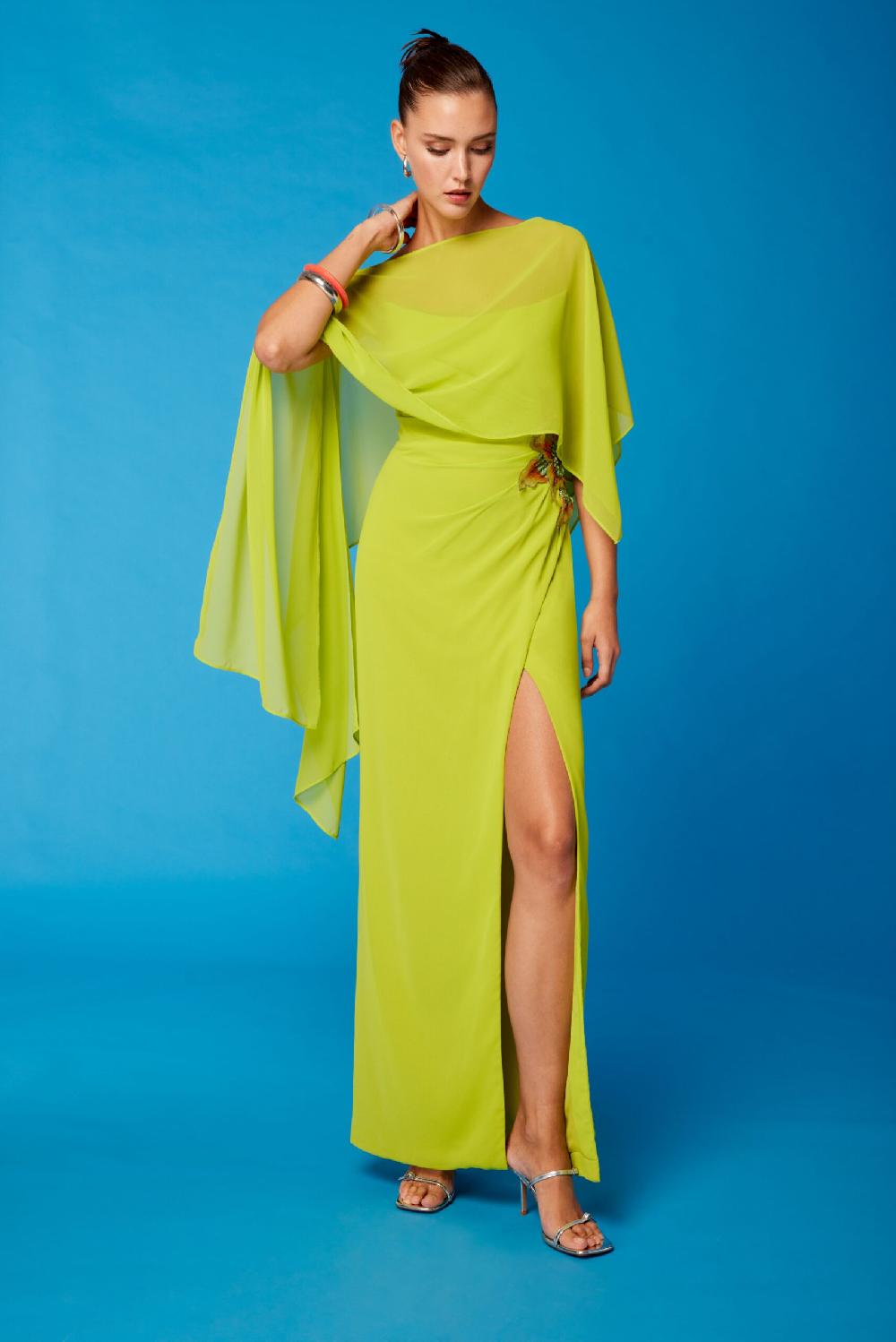 Carla ruiz Ref. 51644 Vestido p/honor con capa