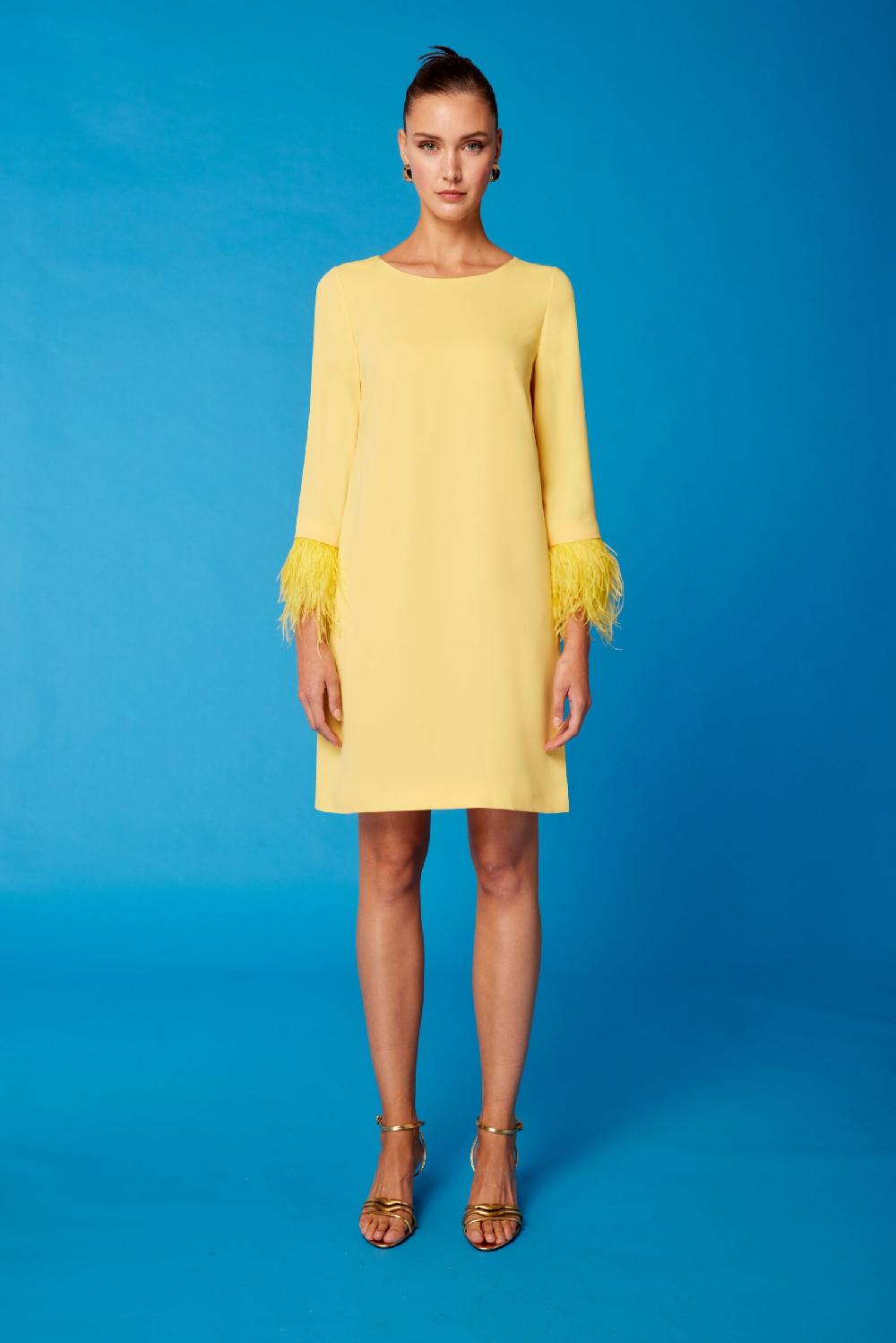 Carla ruiz Ref. 51610 Vestido recto plumas COMPRAR AHORA