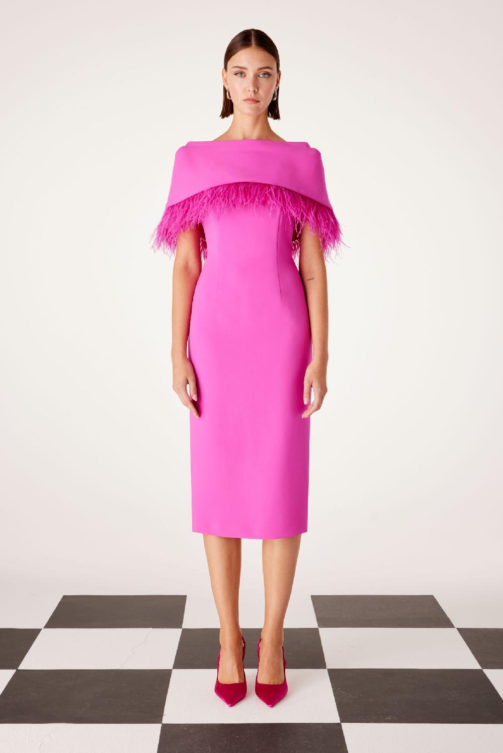 Carla ruiz Ref. 51509 Vestido capa plumas Precio ultrabajo