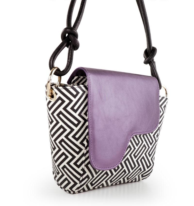Chie mihara BONKA BLACK En oferta