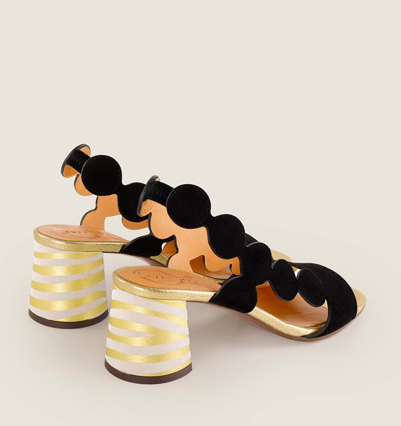 Chie mihara ROKA BLACK Solo queda un día