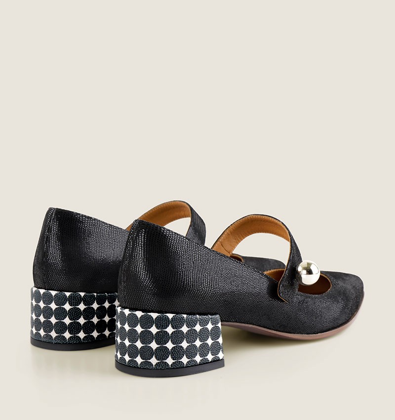 Chie mihara JAKAR BLACK Descuento
