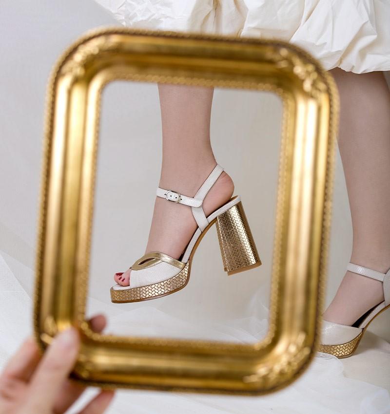 Chie mihara BRI-ZALE OFF-WHITE En línea