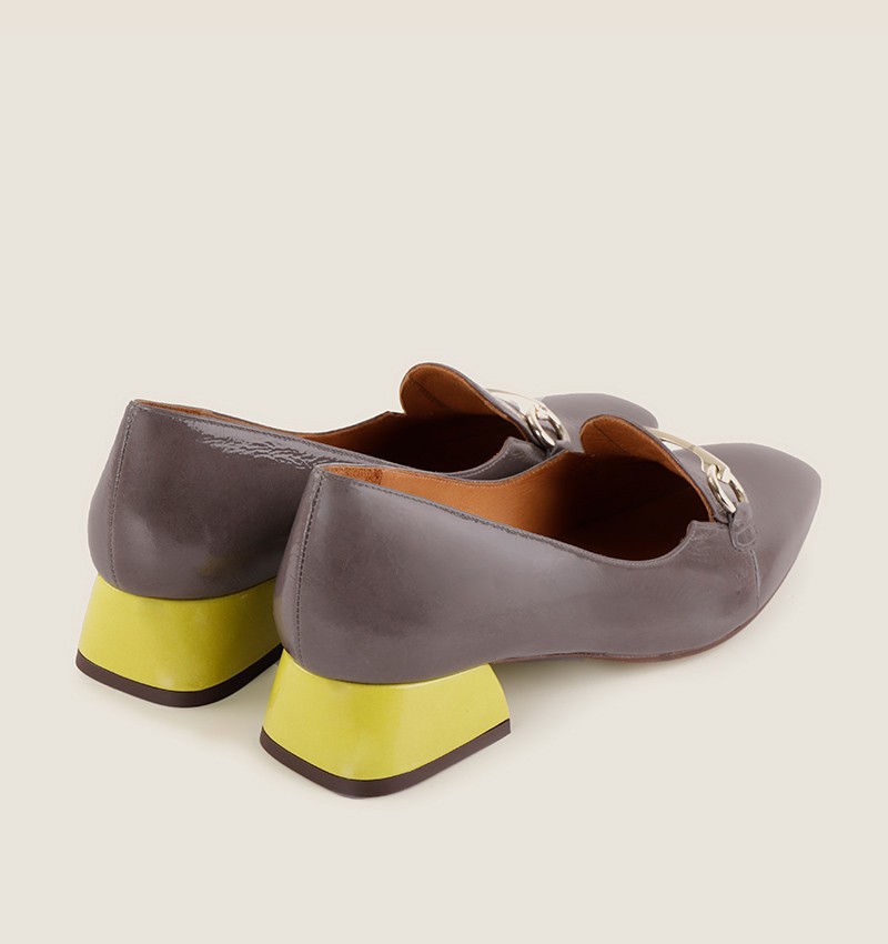 Chie mihara HAITI GREY Venta caliente