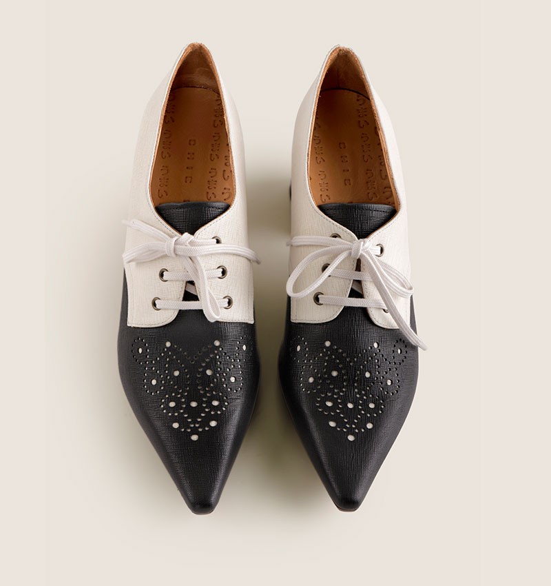 Chie mihara AYZU BLACK & WHITE En línea