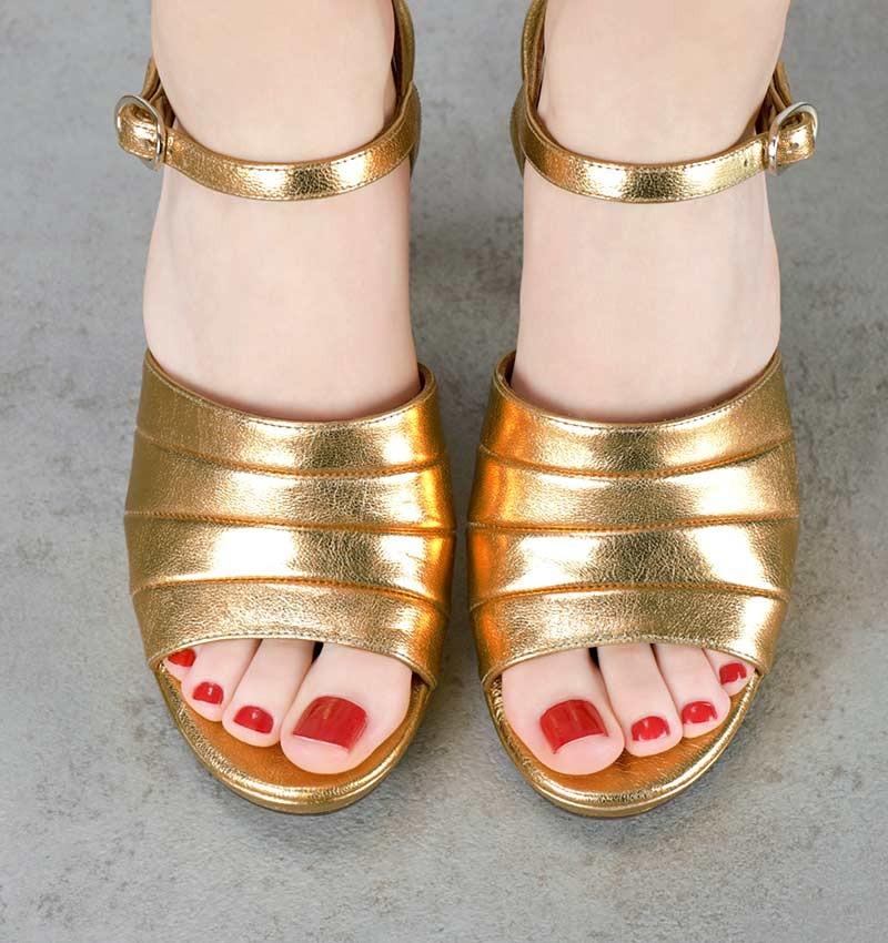 Chie mihara CEBERANO GOLD 2025