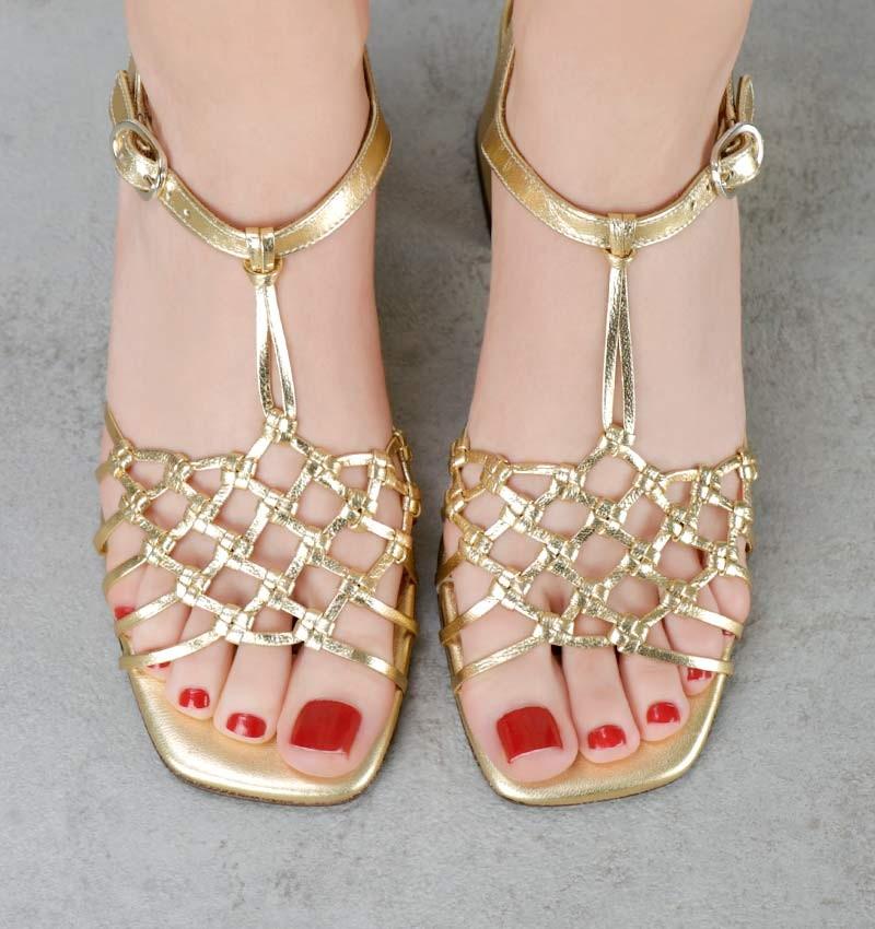 Chie mihara LANTES GOLD Venta caliente
