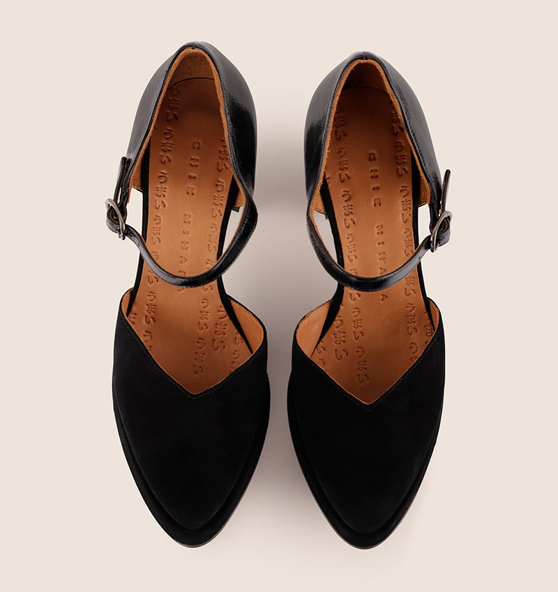 Chie mihara FASI BLACK Última moda