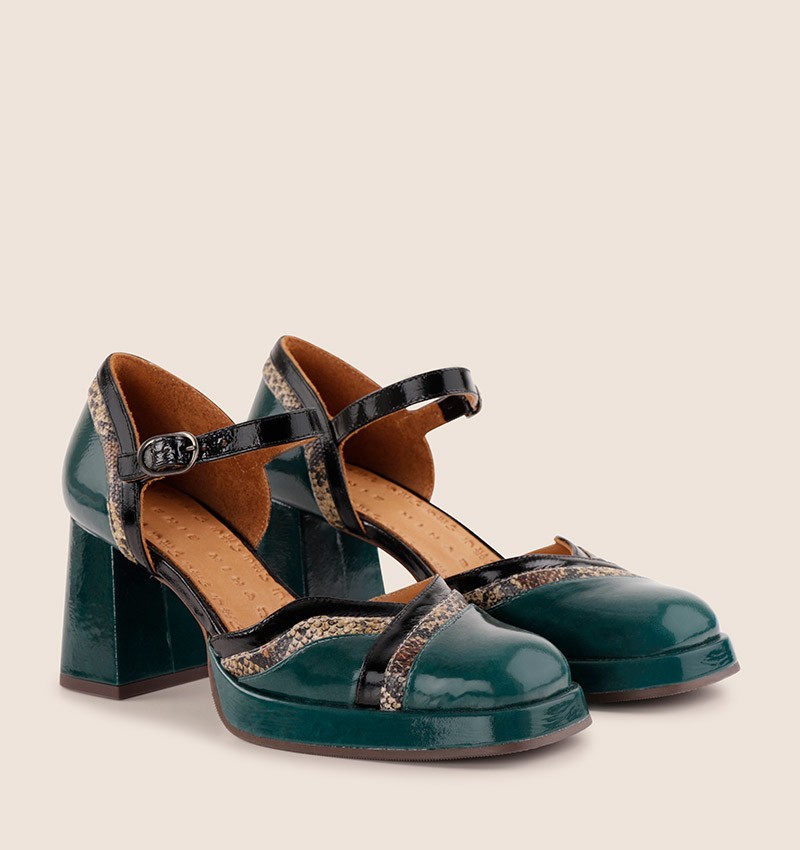 Chie mihara KATE GREEN 2025