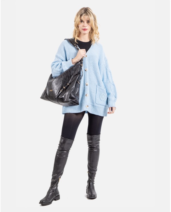 Cuplé MAXI SHOPPER DE TECNOPIEL NEGRO CON DETALLES DORADOS En oferta