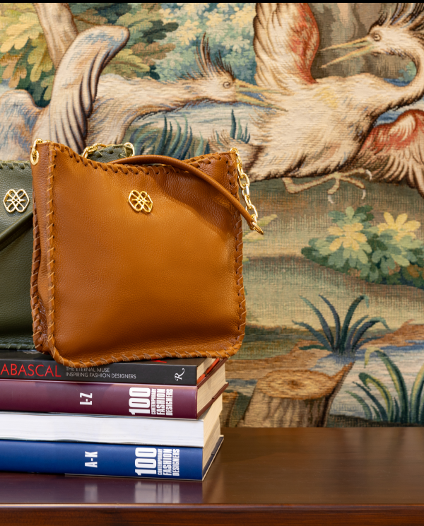 Cuplé BOLSO HOBO DE PIEL CUERO CON PESPUNTES Y CADENA DORADA