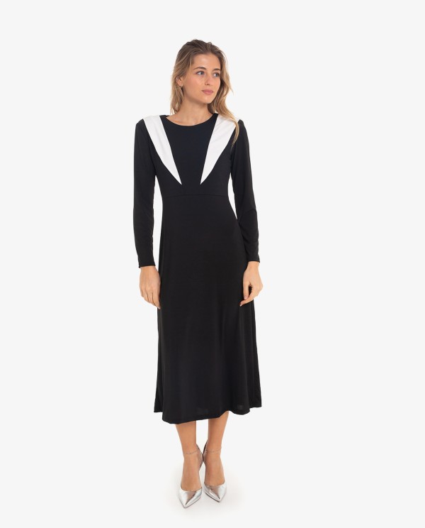 Cuplé VESTIDO NEGRO CON SOLAPAS EN HOMBROS BLANCAS
