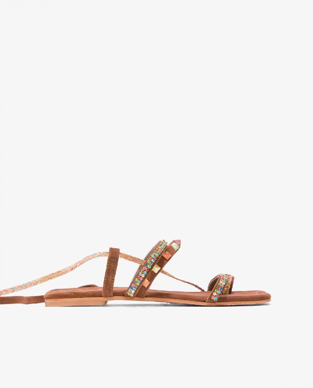 Cuplé SANDALIA TACHAS MULTI SERRAJE CUERO
