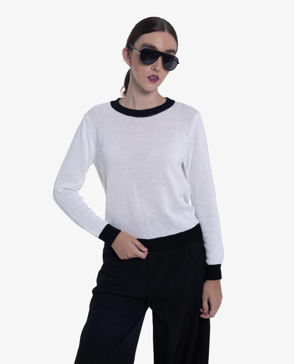 Cuplé JERSEY DE PUNTO BLANCO CON DETALLES NEGROS EN CUELLO Y PUÑOS