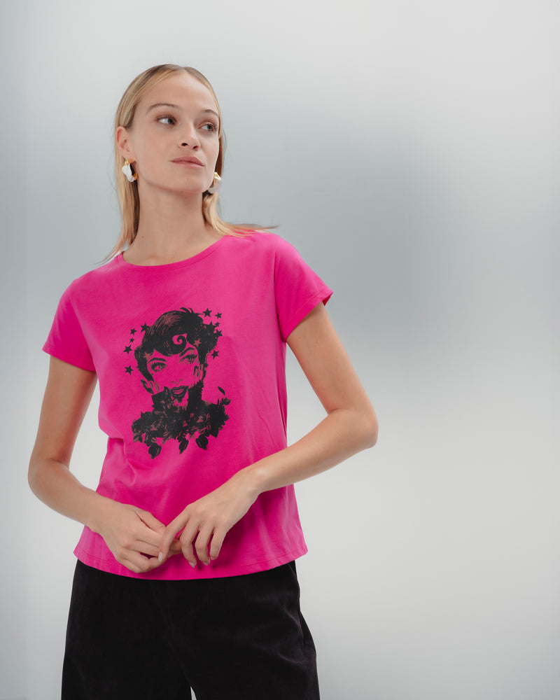 Dolores promesas Camiseta Ilustrada Fucsia Dolores COMPRAR AHORA