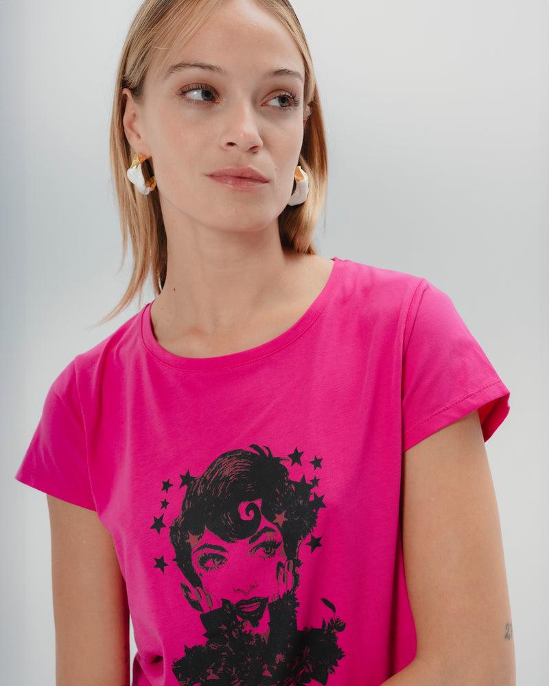 Dolores promesas Camiseta Ilustrada Fucsia Dolores COMPRAR AHORA