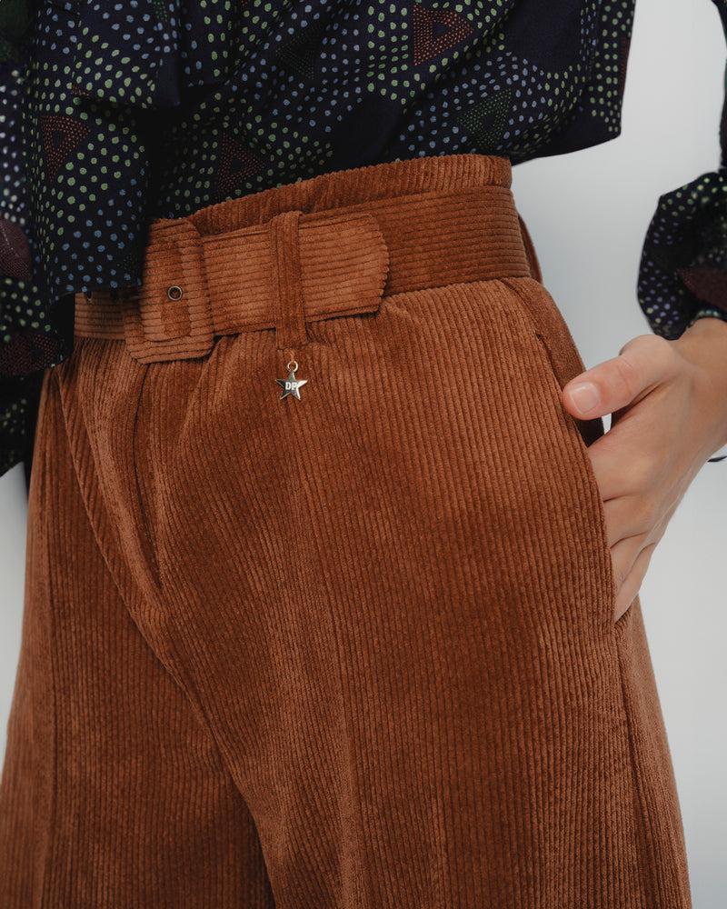 Dolores promesas Pantalón de pana Andrea Ahorra y exporta
