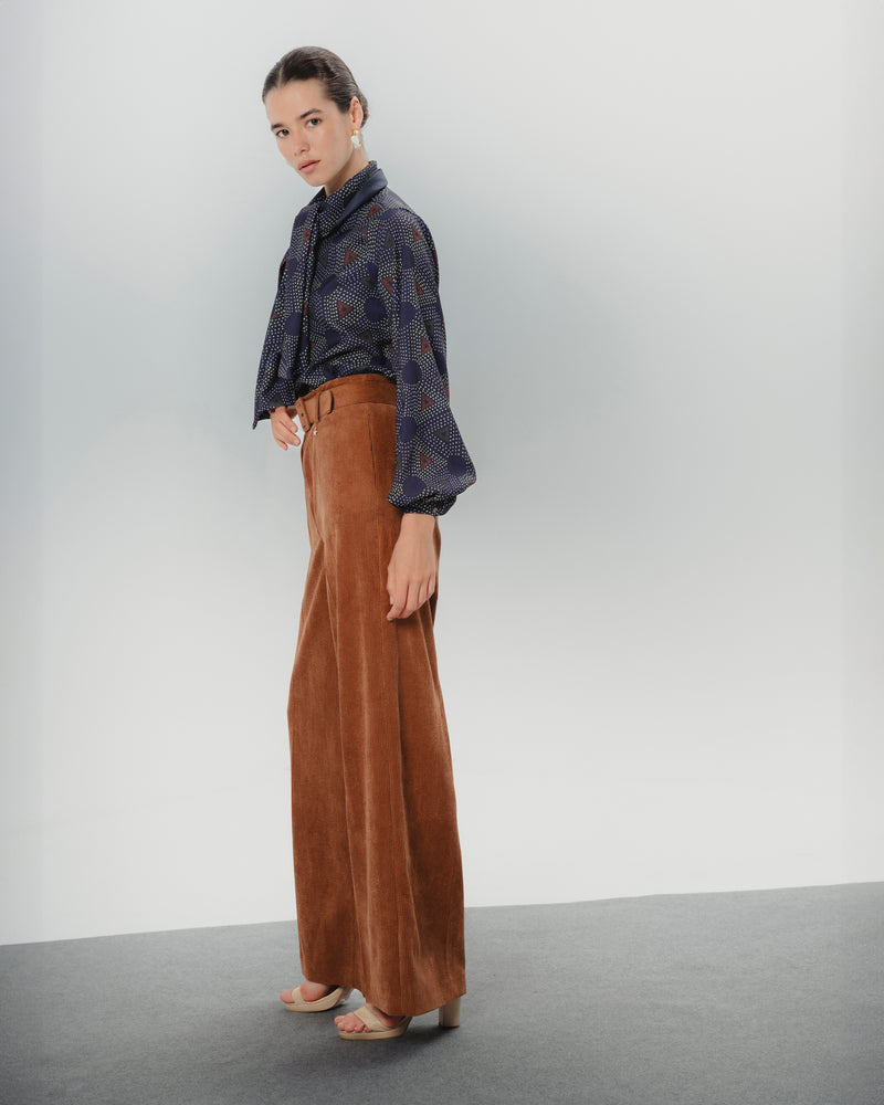 Dolores promesas Pantalón de pana Andrea Ahorra y exporta