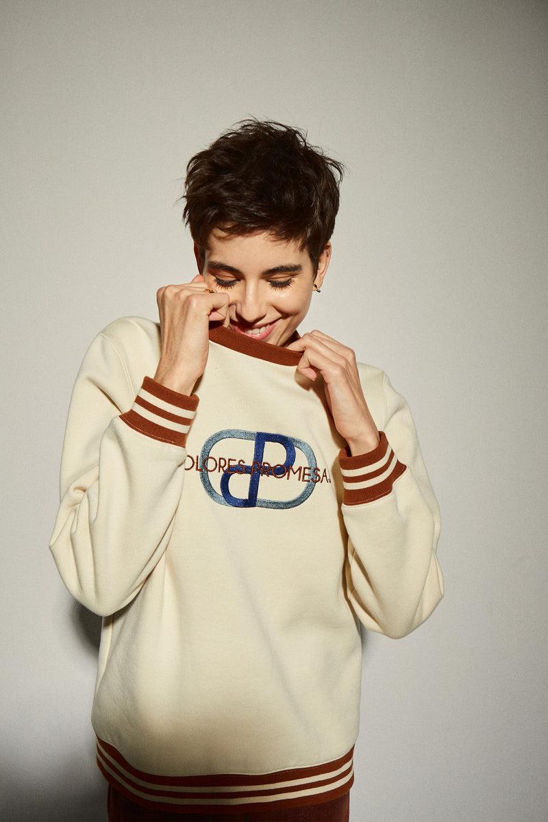 Dolores promesas Sudadera Beige Dolores Promesas 2025