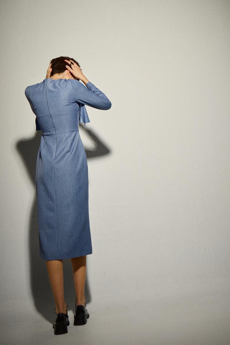 Dolores promesas Vestido Volante Escote Azul Solo queda un día