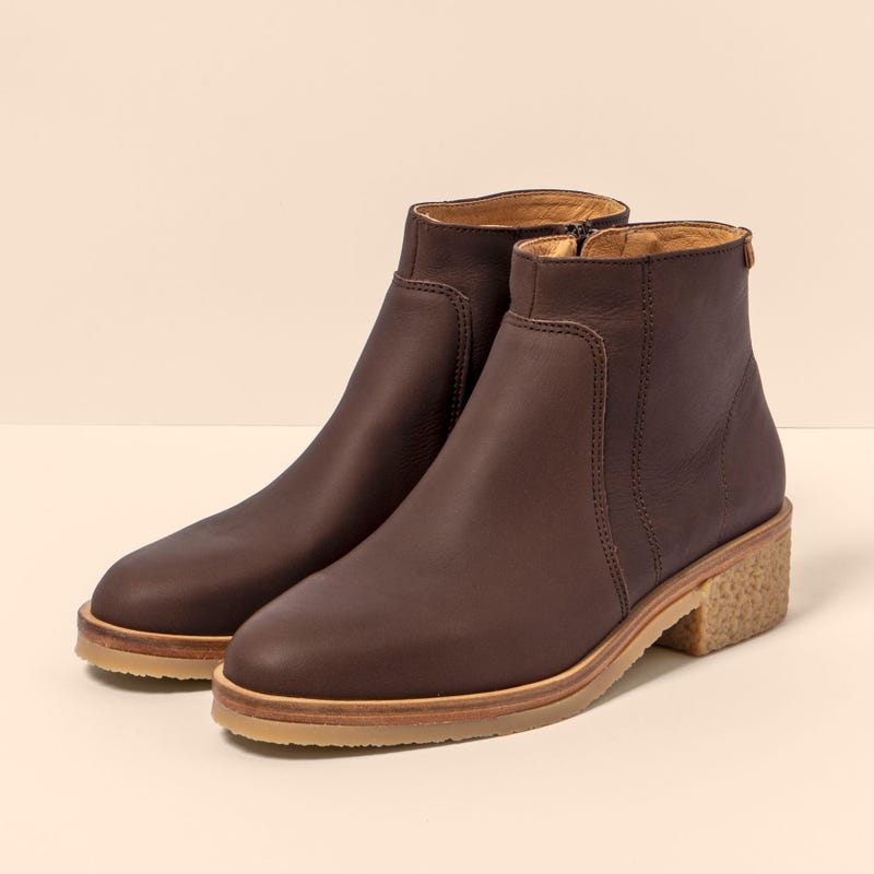 El naturalista N5943 WAX NAPPA BROWN / IRATI Último día