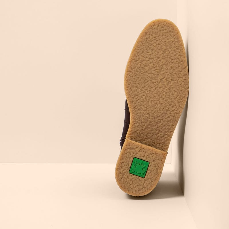 El naturalista N5943 WAX NAPPA BROWN / IRATI Último día