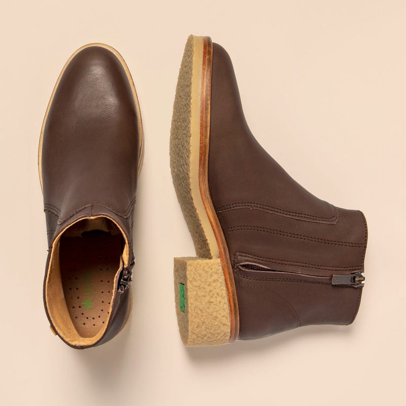 El naturalista N5943 WAX NAPPA BROWN / IRATI Último día