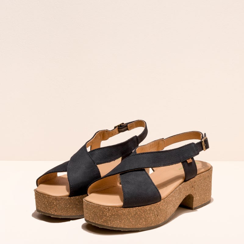 El naturalista N5893 PLEASANT BLACK /ARBEQUINA Rebajas de fin de temporada