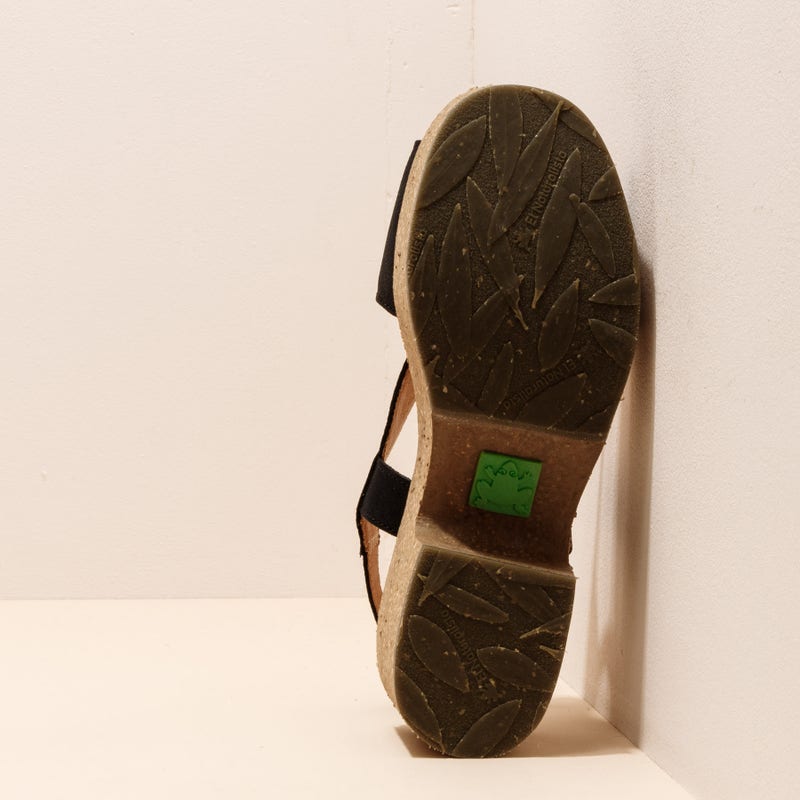 El naturalista N5893 PLEASANT BLACK /ARBEQUINA Rebajas de fin de temporada