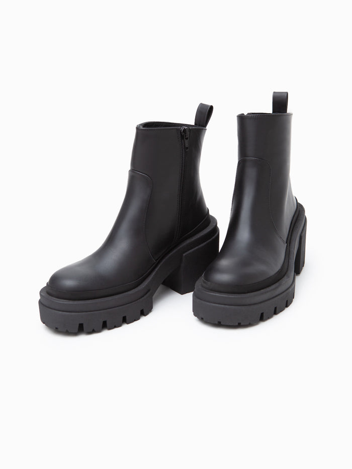 Equitare NORA - Camus Negro Grandes ahorros