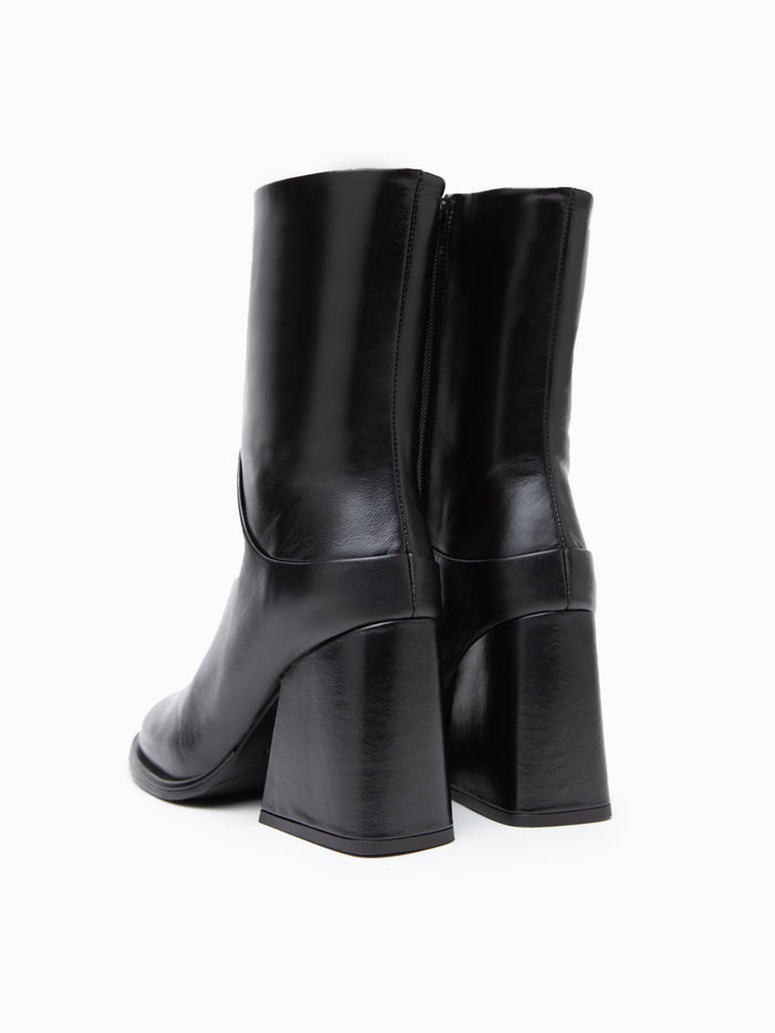 Equitare LEAH - Pampa Negro 2025