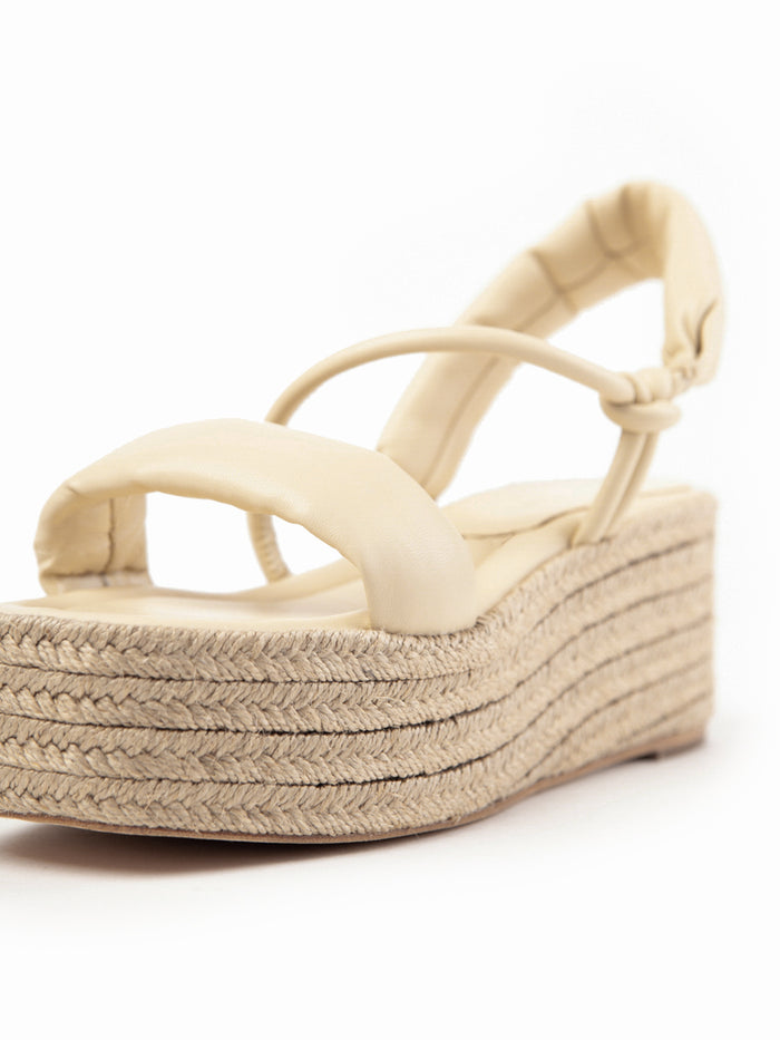 Equitare KINGA - Crema Florencia COMPRAR AHORA