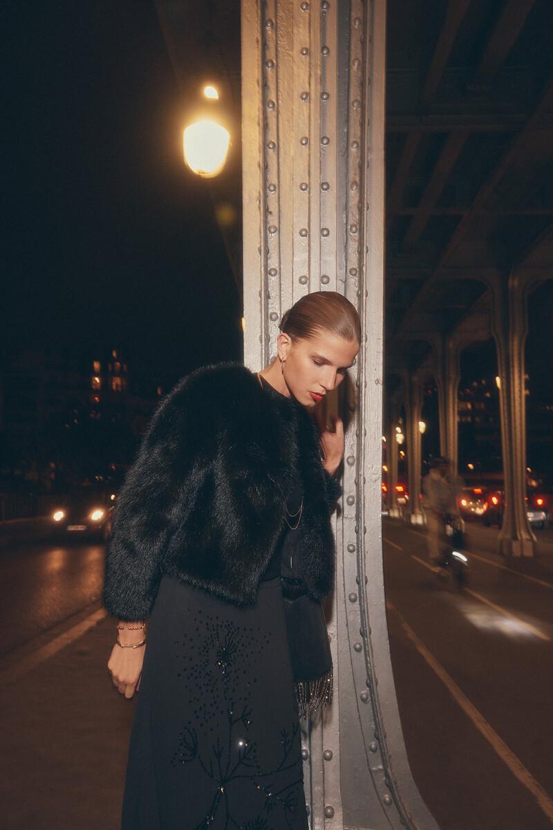Hoss intropia Anna. Chaqueta corta de pelo sintético | Kimonos y Chaquetas de mujer | Hoss Intropia Rebajas de fábrica