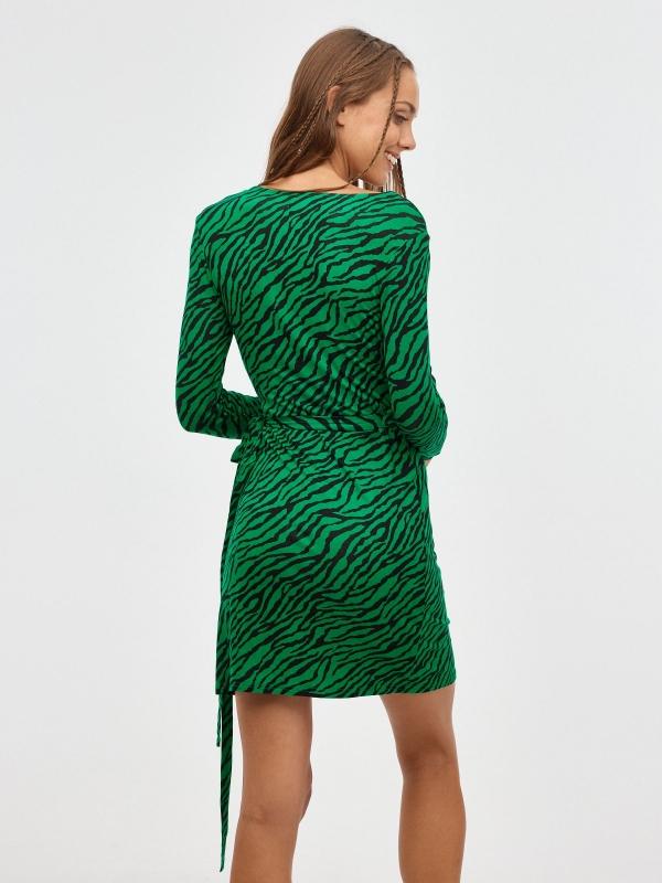 In side Vestido cruzado animal print Solo queda un día