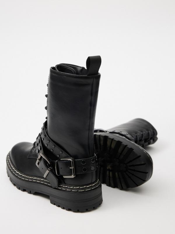 In side Botas tiras tachas Mejor oferta