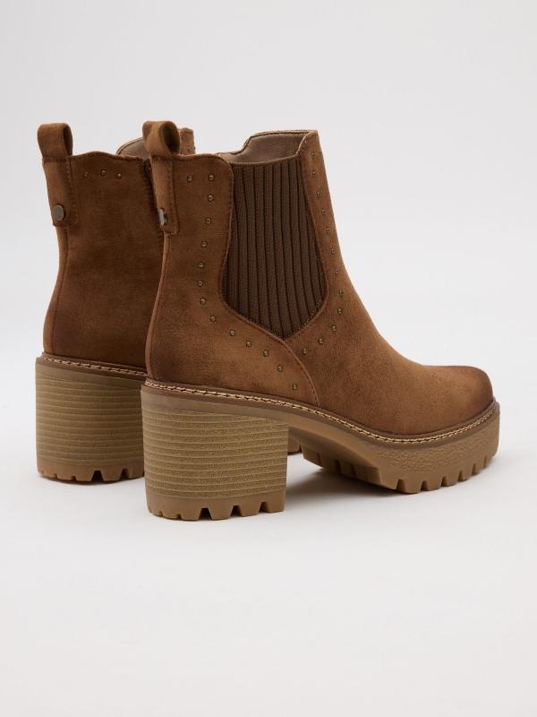In side Botin plataforma con tachas Envío gratis