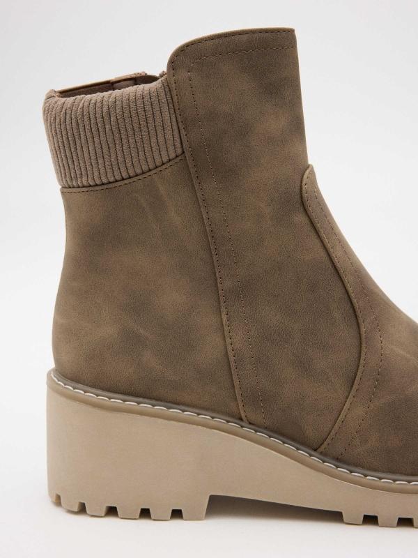 In side Botines de cuña combinados Últimos 2 días