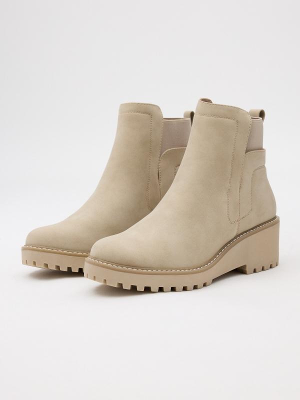 In side Botas con cuña y elasticos Promoción trimestral
