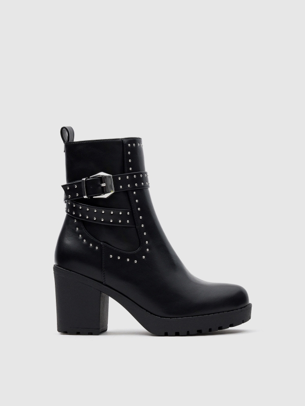 In side Botines con elásticos y tachas