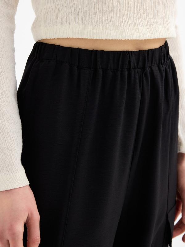 In side Pantalón cargo viscosa Tienda