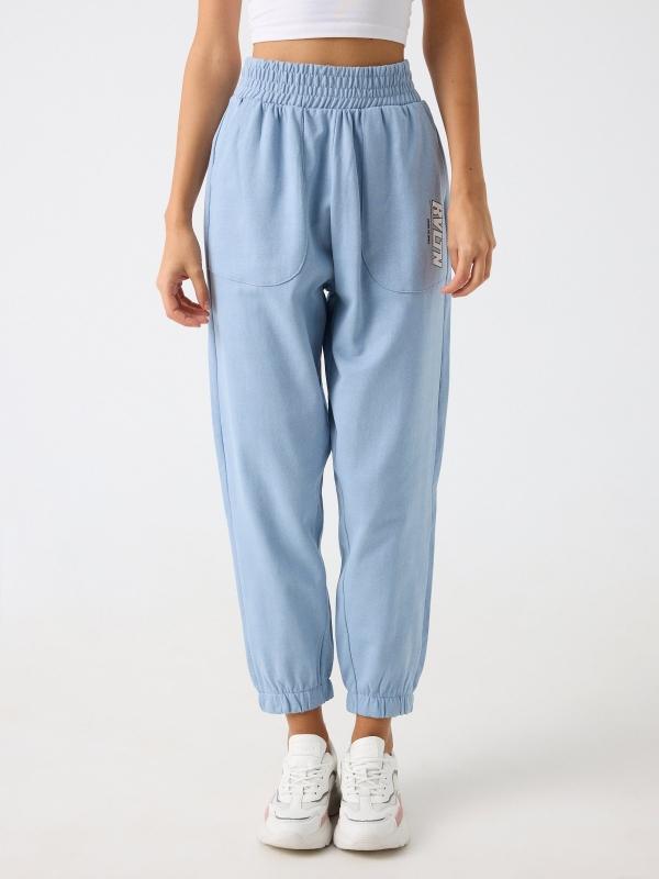 In side Pantalón jogger azul estampado Oferta especial