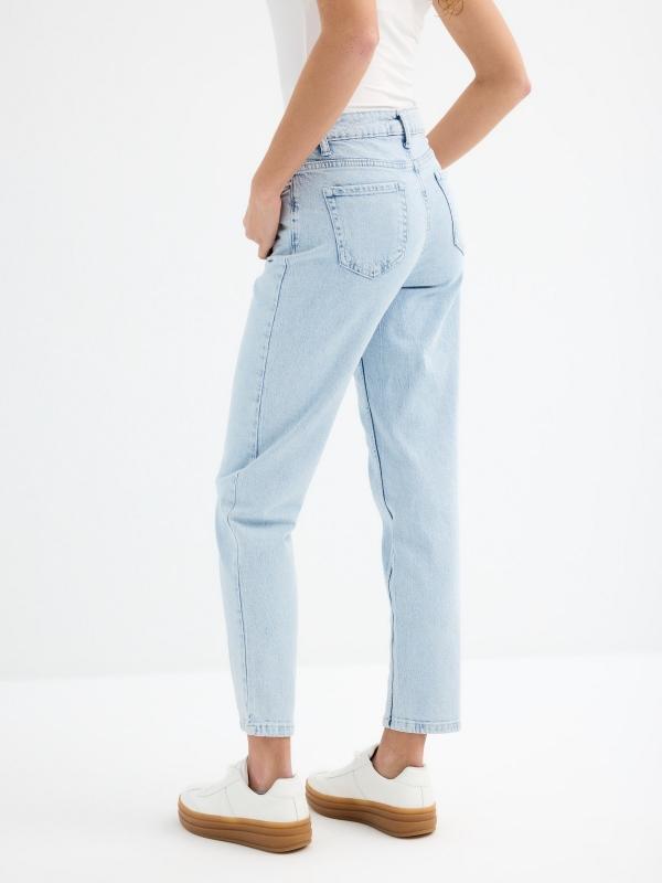 In side Jeans mom azul claro Limitado a 3 días