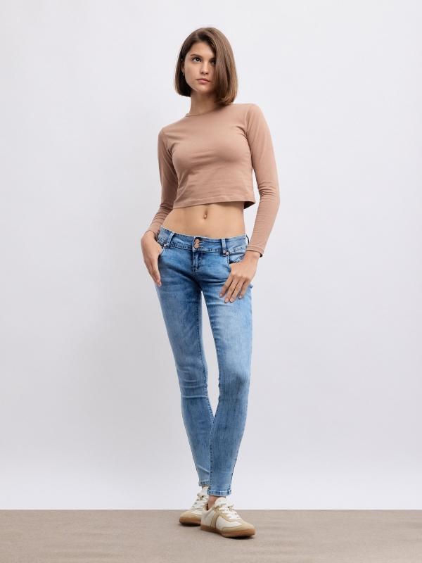 In side Jeans skinny efecto lavado tiro bajo