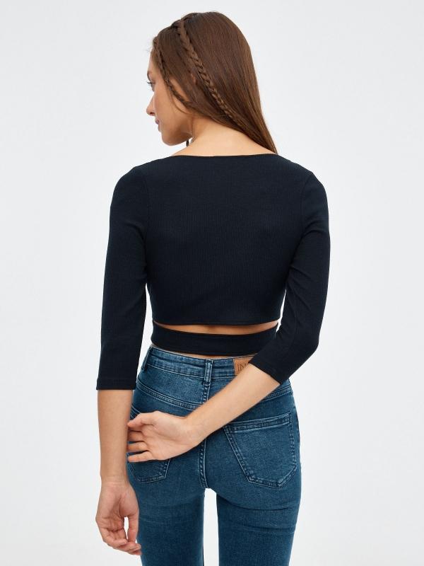 In side Crop top slim cruzado Precio ultrabajo