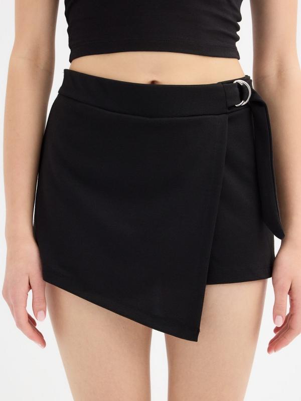 In side Falda pantalón hebilla metálica En oferta
